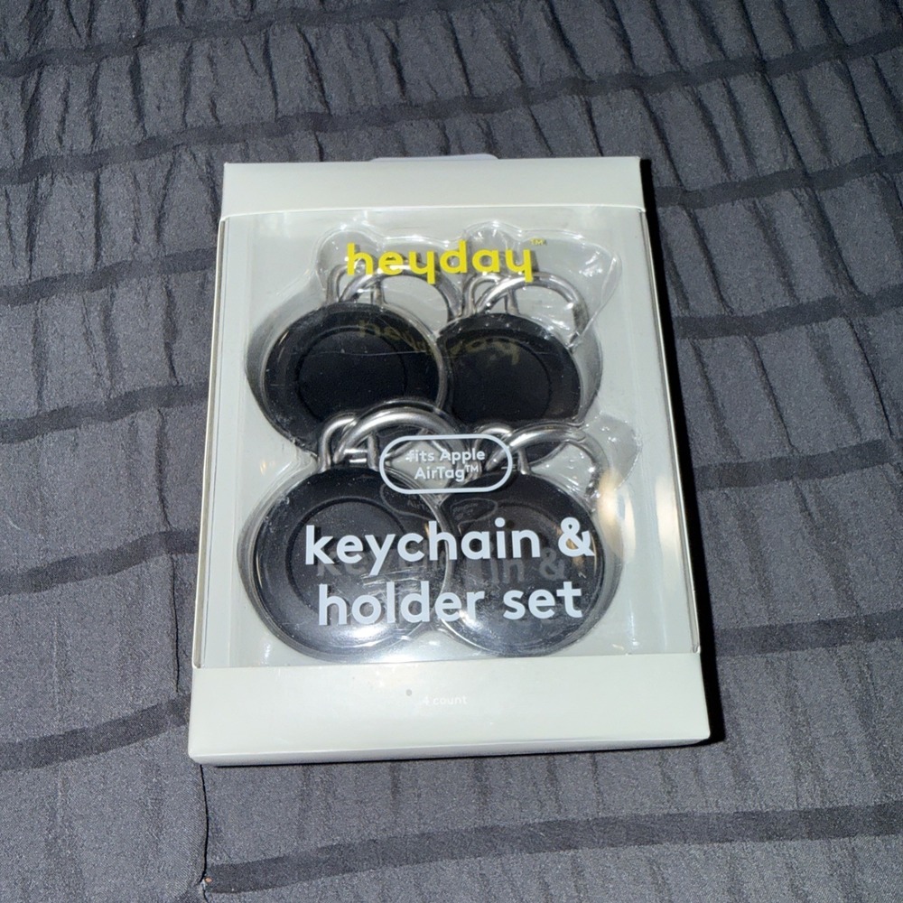 Heyday Apple AIR TAG 4 Pack Keychain & Holder Black New Box 1